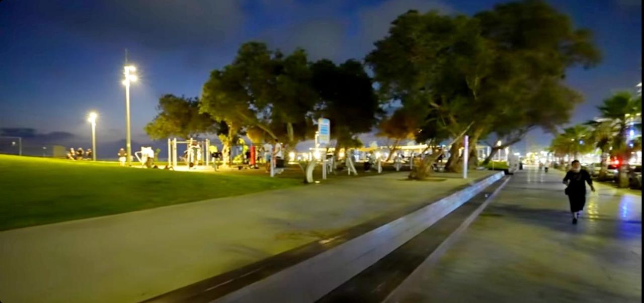 דירות דירת סטודיו מול החוף בת ים 412 מראה חיצוני תמונה