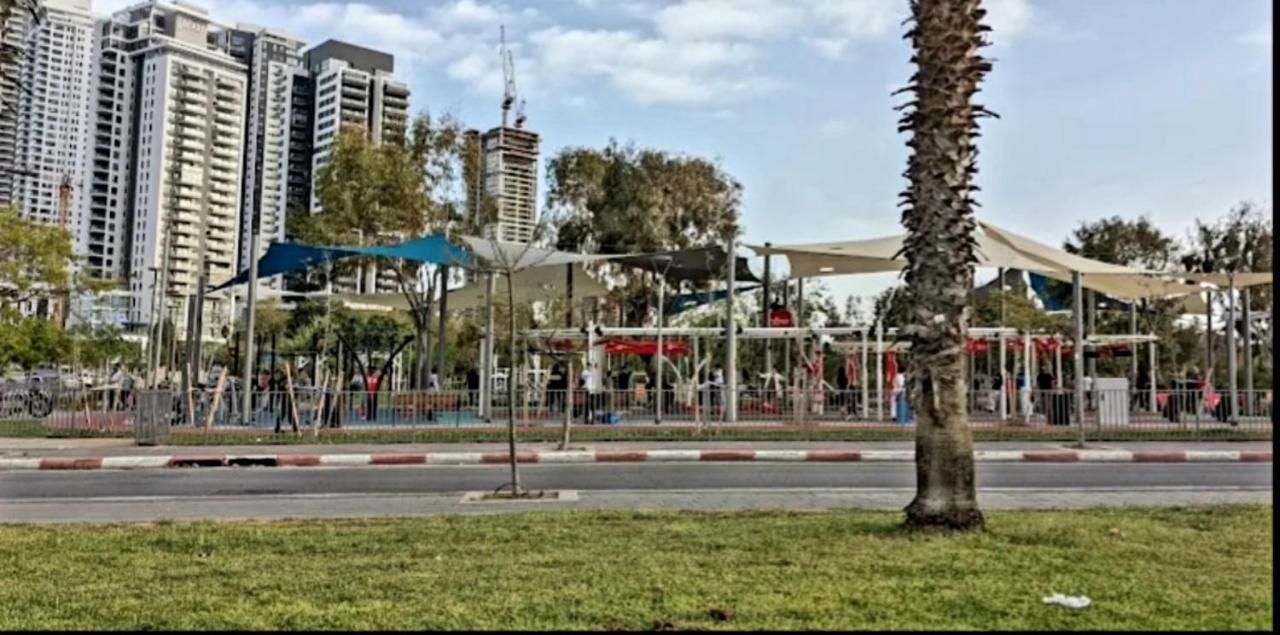 דירות דירת סטודיו מול החוף בת ים 412 מראה חיצוני תמונה